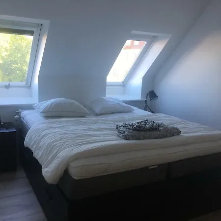 2 Bedroom On Walk Street Apartment *