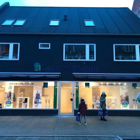 2 Br On Walk Street Appartement