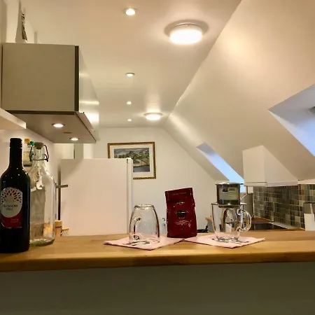 2 Br On Walk Street Appartement