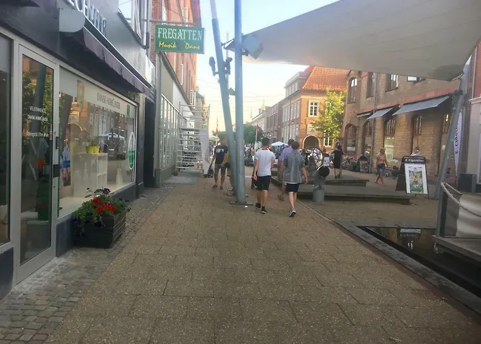 2 Bedroom On Walk Street Apartmán *